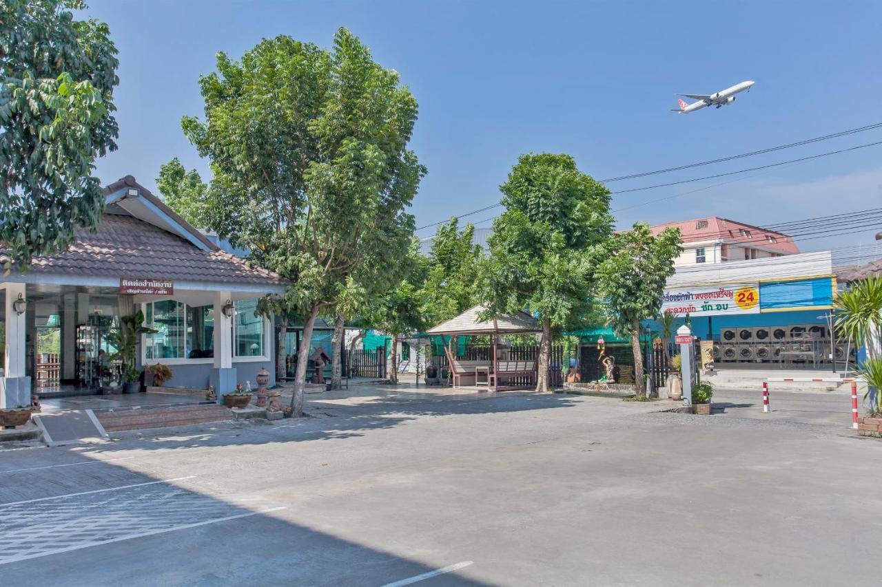Cozzi By Grand Airport Resort Bangkok Exterior foto
